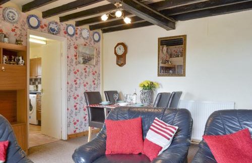 Garn Fadryn House | Ty Hen