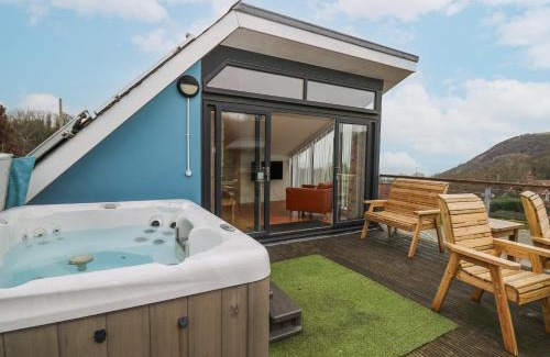 Tan-y-groes House | Ty Henri