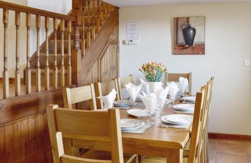 Arthog House | Ty Hir Bwlch Gwyn Farm Equestrian Centre