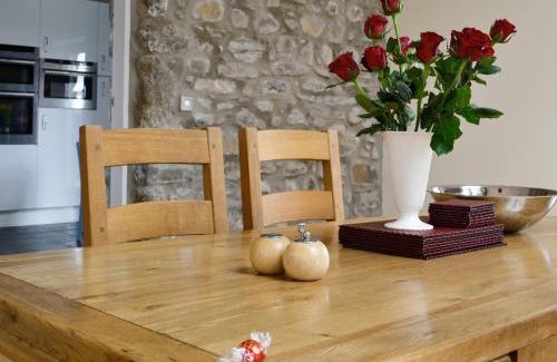 Garn Fadryn House | Ty Hir