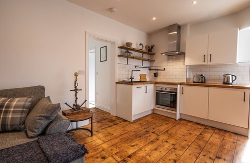 St Dogmaels Apartment | Ty Llwyd Apartment - Poppit. A light and airy coastal apartment