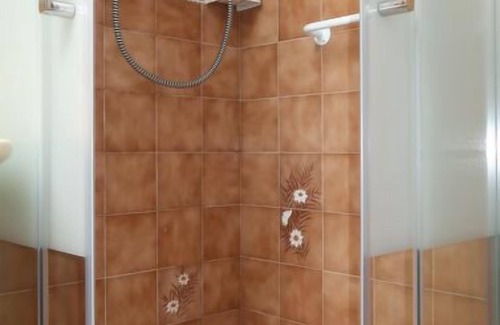 Goulien Apartment | Ty Ménez by Interhome