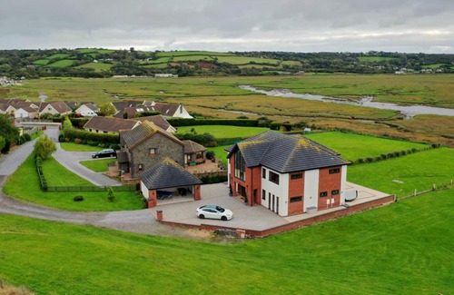 Llanrhidian Higher House | Ty Marlyn