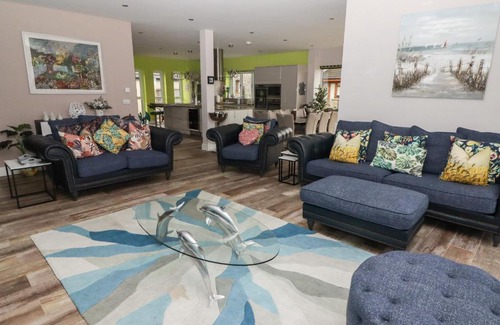 Llanrhidian Higher House | Ty Marlyn