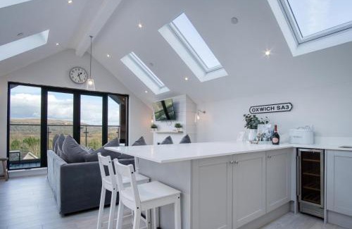 Oxwich House | Ty Megan - 3 Bedroom Cottage - Bayview Oxwich