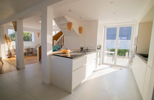Kerlouan House | Ty Meham, 700m from the beach and Meneham, large quiet plot of land