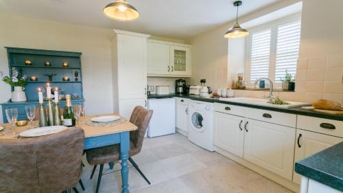 Beaumaris House | Ty Melyn