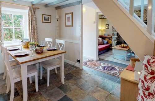Bwlchtocyn House | Ty Melys - Two Bedroom House, Sleeps 4