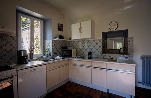 Penvenan Ski Chalet | Ty Moune · highly sought after location