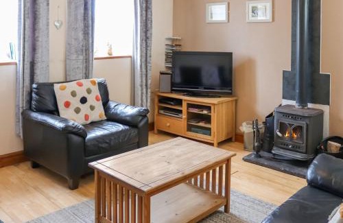 Llangefni House | Ty'n Cae Cottage
