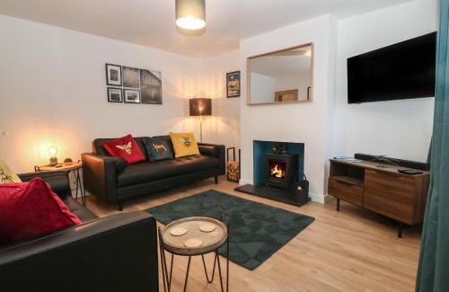 Dwyran House | Ty Nain
