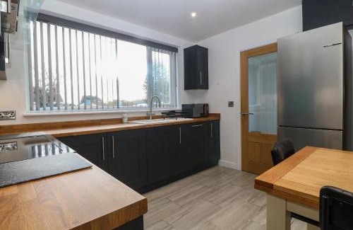 Dwyran House | Ty Nain