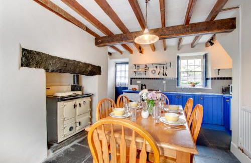 Dolgellau House | Ty Newydd