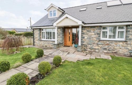 Dyffryn Ardudwy House | Ty Ni