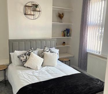 Milford Haven House | Ty Noah- Newly Refurbished Home In The Heart Of Pembrokeshire