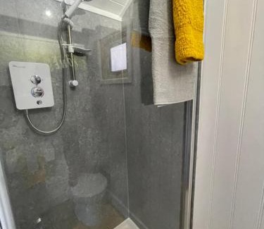 Talybont-on-Usk House | Ty Olwyn Bach, Coity Bach