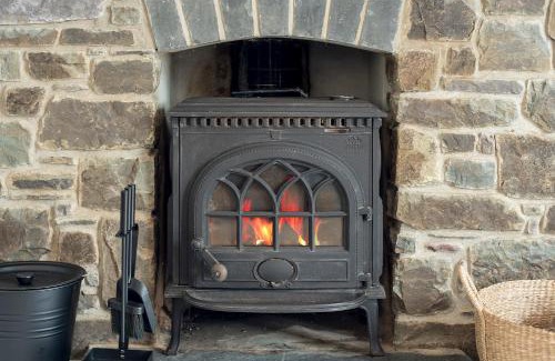 Dinas Cross House | Ty Perci Penrhiw