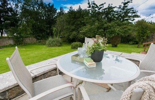 Pentraeth House | Ty'r Ardd