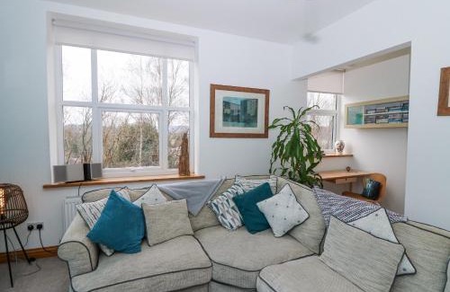 Builth Wells House | Ty'r Orsaf