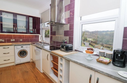 Disserth and Trecoed Cottage | Ty'r Orsaf