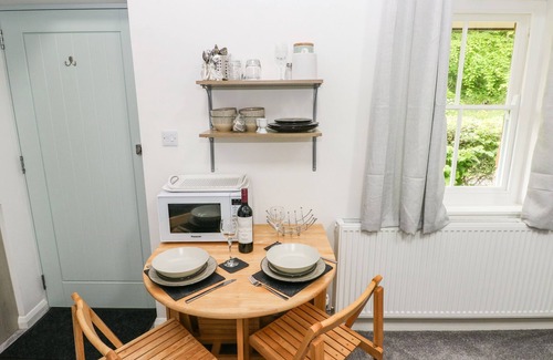 Newport Cottage | Ty Rhydd