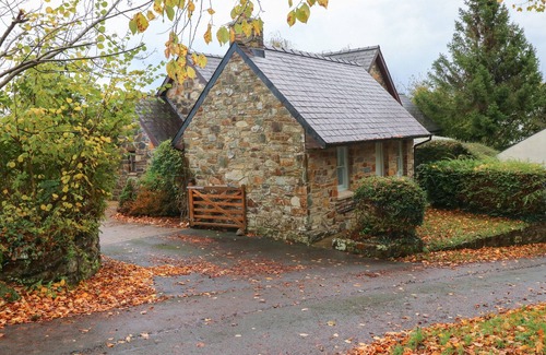 Newport Cottage | Ty Rhydd