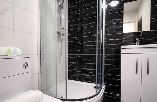 Penylan Apartment | Tŷ Suites 3 - NEW Aparthotel in Cardiff