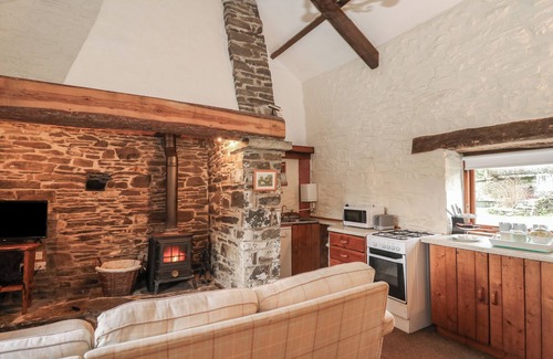Llanybydder Cottage | Ty Tarw