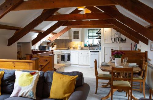 Castlemorris House | Ty Tatws Fishguard Pembrokeshire