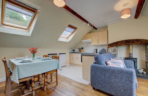 Machynlleth House | Ty Wennol - Two Bedroom House, Sleeps 4