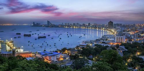 South Pattaya Hotel | Tycoon place garden