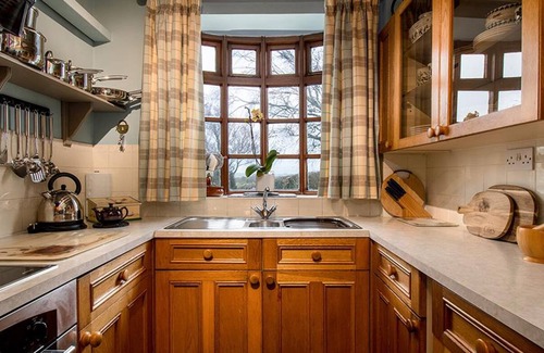 Bodorgan Cottage | Tyddyn Crythor - One Bedroom Cottage, Sleeps 3