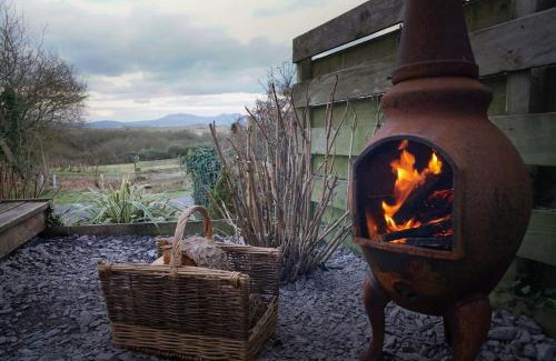 Llanfairpwllgwyngyll House | Tyddyn Plwm Isa