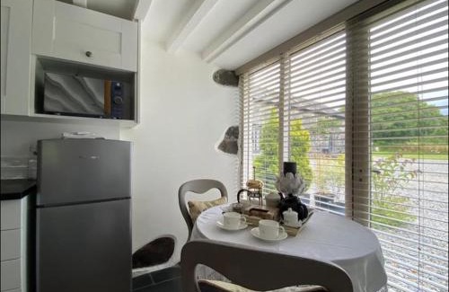 Rhyd-y-clafdy House | Tyddyn Y Felin, Coach House