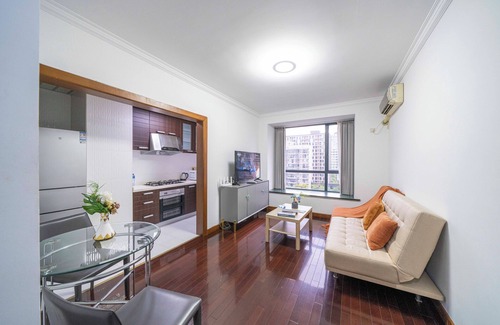 Gubei Bed & Breakfast | Tyms Modern 1BR APT Gubei Carnival Court