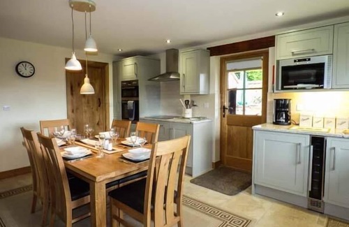 Ruthin Cottage | TYN Y CELYN UCHAF, family friendly, luxury holiday cottage in Ruthin