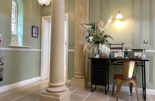 Bath House | Tyndall Villa Boutique B&B
