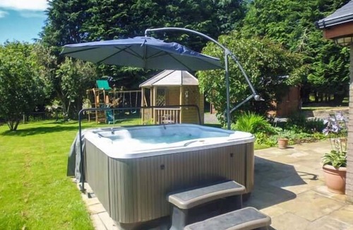 Llanbadarn Fynydd Cottage | Tynddol Bungalow
