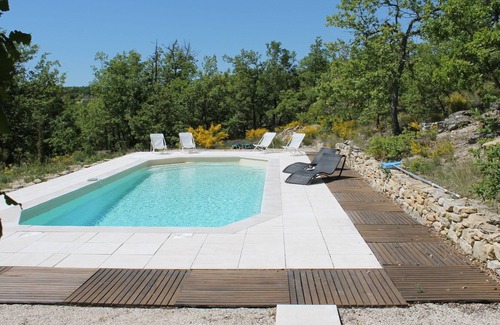 Saint-Martin-de-Castillon House | Typical Provencal stone house with pool in a quiet, secluded location