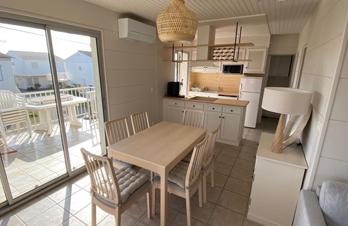 Ilot 10 Ski Chalet | Typical air-conditioned chalet for 6-8 people located 150m from the beach