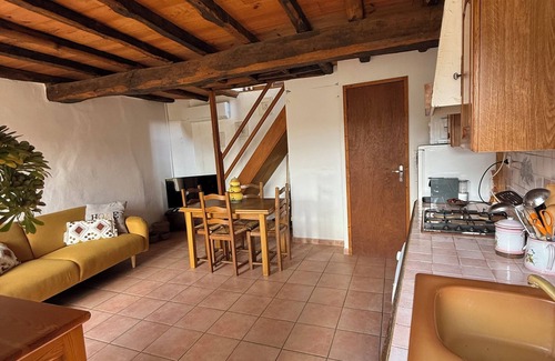 Cagnano House | Typical Corsican village house. In the heart of the village. 5 min from the beach