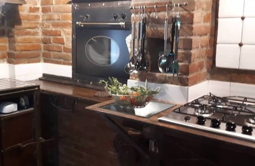 Porrena House | Typical farmhouse in Tuscany "The Tobacconist"