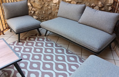 Malemort-du-Comtat House | Typical Provencal village house
