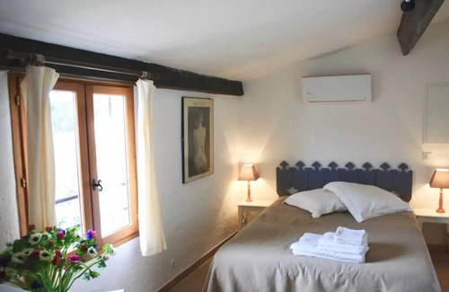 Speracedes Other | Typical small Mazet in Provence