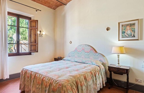 Bucciano Apartment | Typical Tuscan flat with swimming pool and air conditioning
