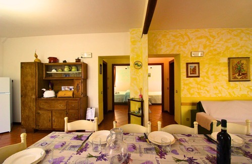 Ferretto Villa | Typical Valdichiana farmhouse in red bricks, near the border between Tuscany and Umbria and a few km