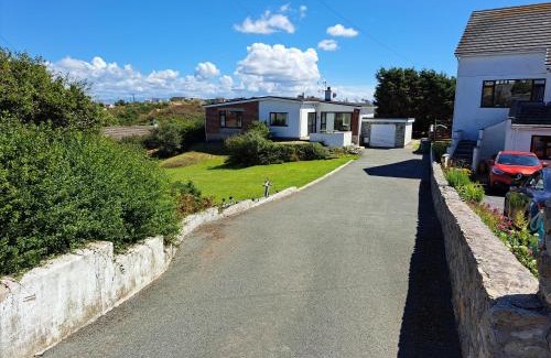 Holyhead House | Tyr-yr-craig Cottage to rent