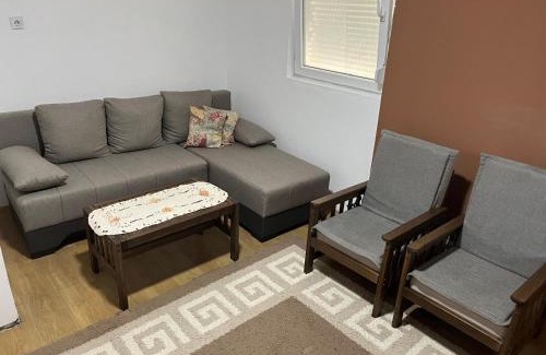 Kraljevo Apartment | Ušuškana kućica "Gočka"