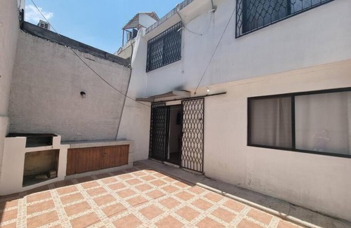 Monterrey Municipality Apartment | U 2tvs/LAVADORA/PATIO/10 CAMAS DOBLES/WIFI/3CLIMAS Garza Sada
