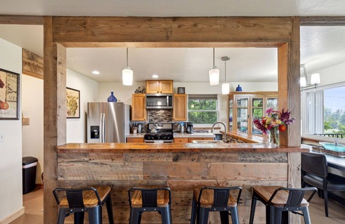 University District Apartment | U-District Duplex w/Rooftop Deck, Near Downtown & UMT